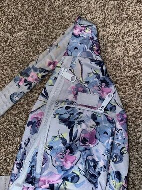 😍 Vera Bradley crossbody sling
